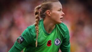 "ذا بيست".. هاناهامبتون تتوج بجائزة أفضل حارسة مرمى في العالم