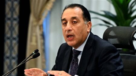 رئيس الوزراء يجيب عن السؤال المهم: هو أين وُضعت أموال الدَين وفي أي غرض تم استخدامها؟