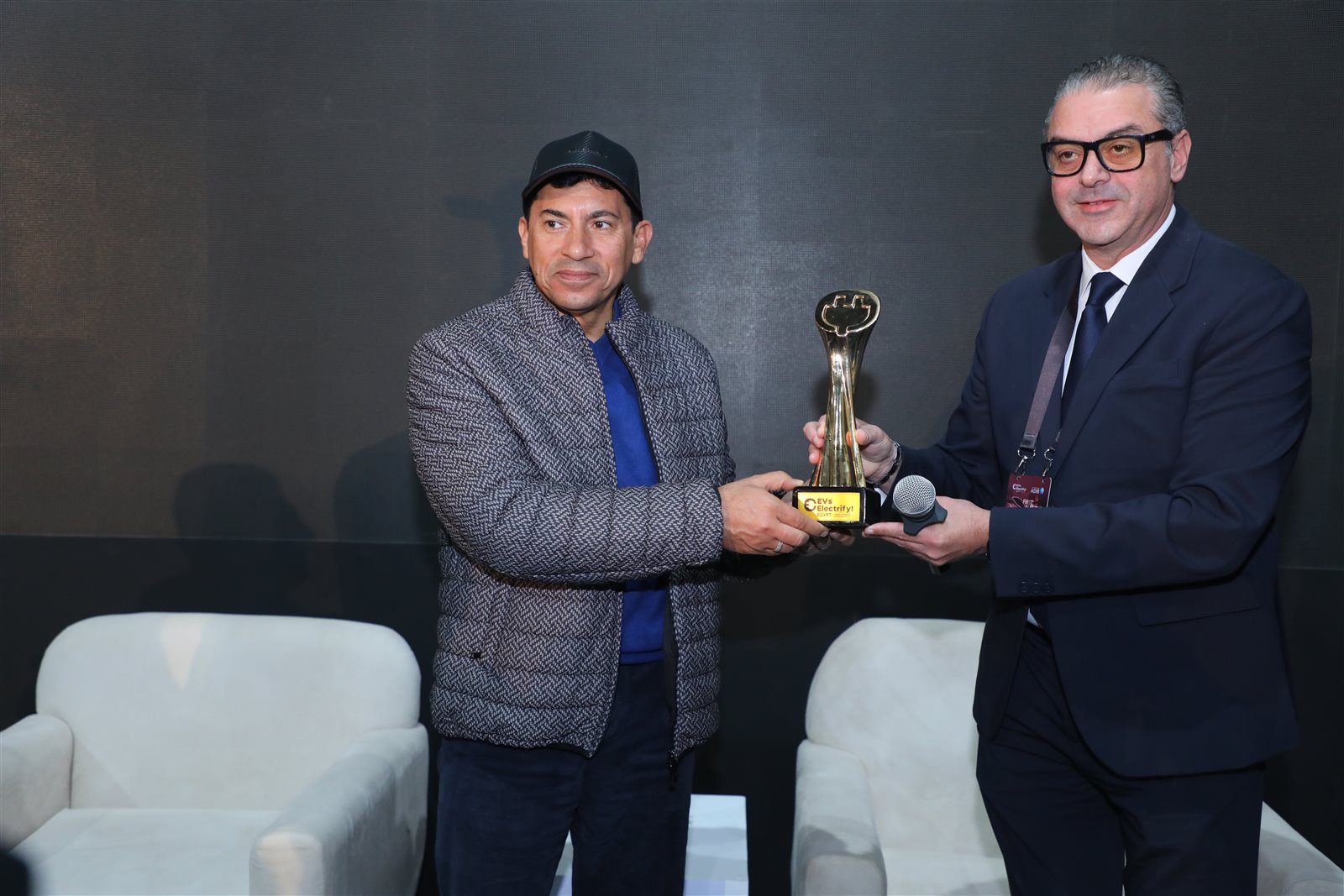 الحكومة المصرية تدعم قطاع السيارات الكهربائية باعتباره ركيزة للاستدامة