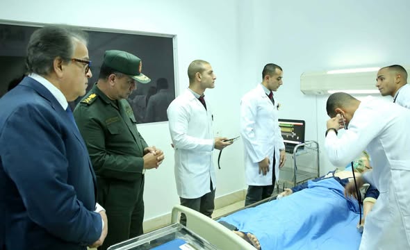 كلية الطب بالقوات المسلحة تستقبل الدكتور خالد عبد الغفار نائب رئيس مجلس الوزراء للتنمية البشرية ووزير الصحة والسكان.. شاهد