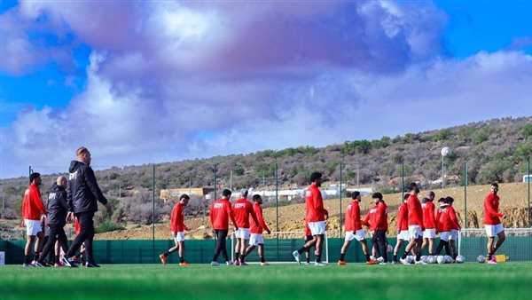 صلاح محسن يقود هجوم الفراعنة أمام أنجولا