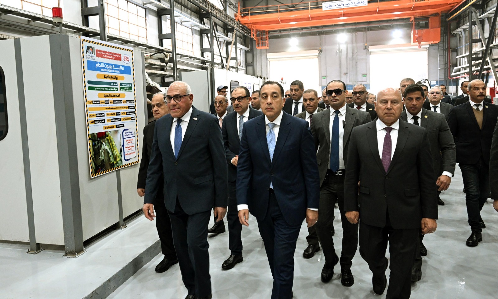 جولة تفقدية لرئيس الوزراء في عدد من أقسام مصنع "سيماف" بحلوان.. إنهاء وتسليم 10 قطارات مترو أنفاق مكيفة بإجمالي 80 عربة للخط الثالث بالقاهرة 4 جولة تفقدية لرئيس الوزراء في عدد من أقسام مصنع "سيماف" بحلوان.. إنهاء وتسليم 10 قطارات مترو أنفاق مكيفة بإجمالي 80 عربة للخط الثالث بالقاهرة