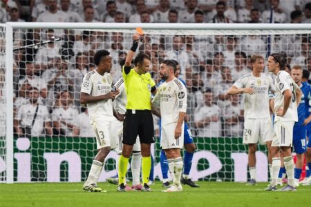 لاعب ريال مدريد يقترب من المشاركة في السوبر الإسباني بعد تعافيه من الإصابة لاعب ريال مدريد يقترب من المشاركة في السوبر الإسباني بعد تعافيه من الإصابة