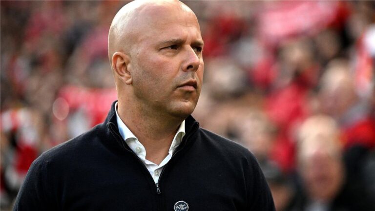 سلوت يستعين بـ كلوب لتبرير نتائج ليفربول.. ويحفز لاعبيه قبل مباراة ليدز سلوت يستعين بـ كلوب لتبرير نتائج ليفربول.. ويحفز لاعبيه قبل مباراة ليدز