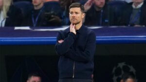 تشابي ألونسو يحدد صفقة جديدة بعد فشل ضم زوبيميندي.. وريال مدريد يرفض