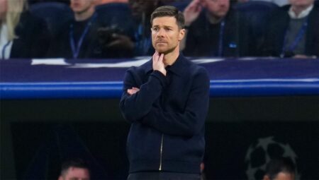 تشابي ألونسو يحدد صفقة جديدة بعد فشل ضم زوبيميندي.. وريال مدريد يرفض تشابي ألونسو يحدد صفقة جديدة بعد فشل ضم زوبيميندي.. وريال مدريد يرفض