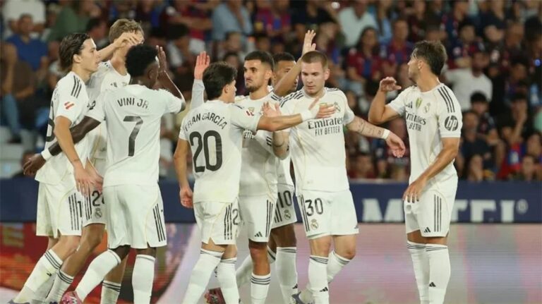 ليس للبيع بأي ثمن.. ريال مدريد يرفض عروض عمالقة البريميرليج للتخلي عن لاعبه