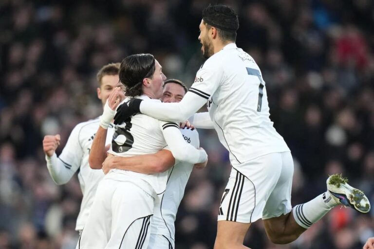 هاري ويلسون عن تعادل فولهام القاتل مع ليفربول: لم نتأثر برحيل لاعبينا إلى كأس أمم إفريقيا هاري ويلسون عن تعادل فولهام القاتل مع ليفربول: لم نتأثر برحيل لاعبينا إلى كأس أمم إفريقيا