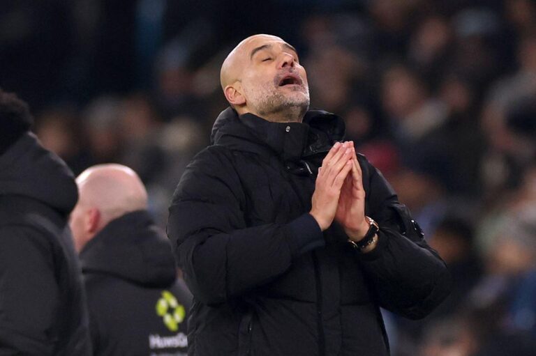 مانشستر سيتي يعلن إصابة لاعبه بكسر في الساق وخضوعه لعملية جراحية مانشستر سيتي يعلن إصابة لاعبه بكسر في الساق وخضوعه لعملية جراحية