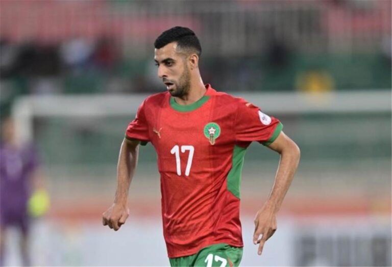 خالد الغندور: توروب يتراجع عن ضم يوسف بلعمري.. وأزمة مع مسؤولي الرجاء