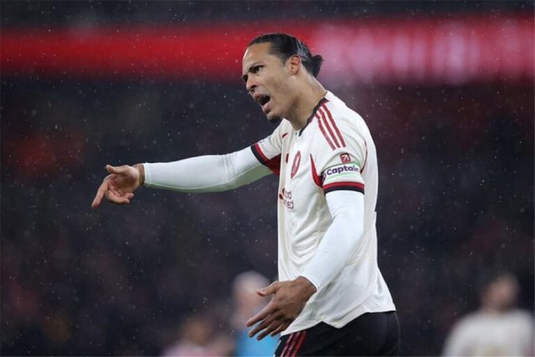 فان دايك: تصرف مارتينيلي مع برادلي غير مقبول.. وقادرون على تغيير وضعنا الحالي