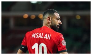 مايكل أوين: ستحدث مفاجأة عند عودة محمد صلاح إلى ليفربول من كأس أمم إفريقيا