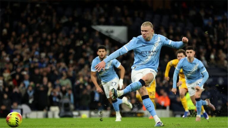 فيديو | مانشستر سيتي يواصل إهدار النقاط بتعادل جديد أمام برايتون في الدوري الإنجليزي