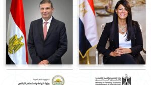 وزيرا التخطيط والزراعة يصلان أسوان لتفقد أنشطة مشروع الاستثمارات الزراعية المستدامة