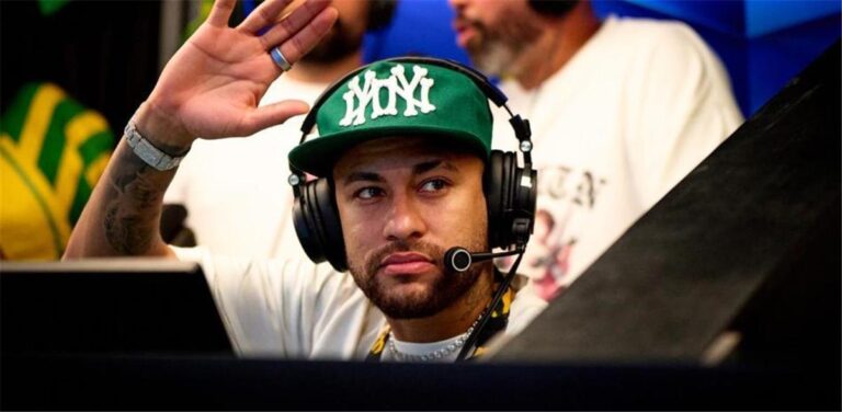 الأفضل في العالم.. نيمار يتغنى بموهبة لاعب ريال مدريد الأفضل في العالم.. نيمار يتغنى بموهبة لاعب ريال مدريد