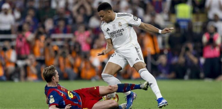 مدة غياب دي يونج عن برشلونة بعد طرده أمام ريال مدريد في السوبر الإسباني مدة غياب دي يونج عن برشلونة بعد طرده أمام ريال مدريد في السوبر الإسباني