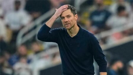 ليس فلورنتينو بيريز.. من أبلغ تشابي ألونسو بقرار رحيله عن ريال مدريد؟