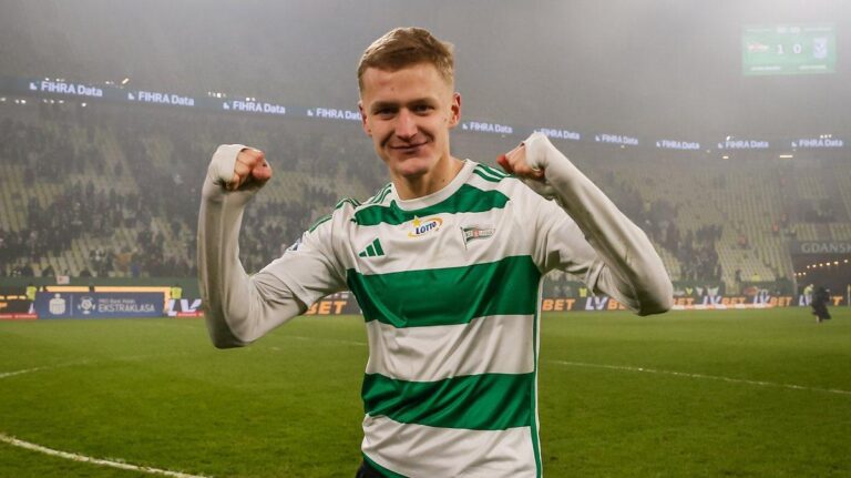 خاص | حقيقة اهتمام الأهلي بضم السلوفاكي توماس بوبتشيك في الميركاتو الشتوي