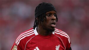 فريمبونج عن لاعب ليفربول: أسطورة واللعب بجانبه شرف