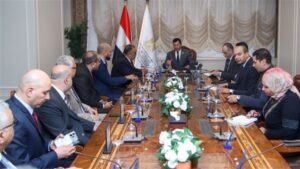 وزير الشباب يجتمع بمجلس إدارة اتحاد كرة السلة لمتابعة خطط التطوير وزيادة الانتشار