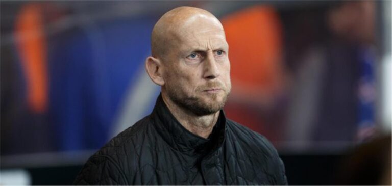 ستام ينصح مانشستر يونايتد بالتعاقد مع نجم برشلونة