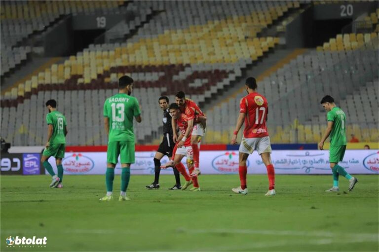 رسميًا.. المصري يعلن التعاقد مع لاعب الأهلي