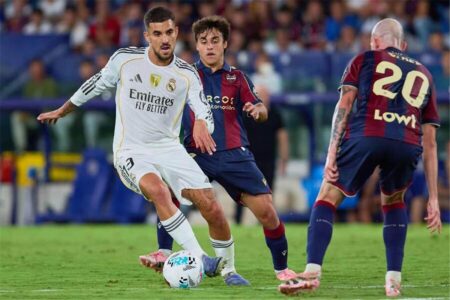 سيبايوس بعد الفوز على ليفانتي: صححنا أخطاء الشوط الأول.. وهذا ما طلبه أربيلوا مني