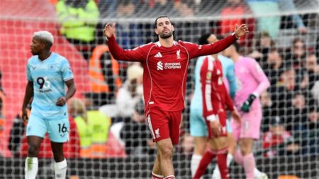 جيرارد منتقدًا ليفربول: التعادل مع بيرنلي وليدز يونايتد في أنفيلد أمر غير مقبول