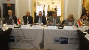 وزيرا الزراعة والشئون النيابية يشاركان في جلسة نقاشية لتعزيز التعاونيات