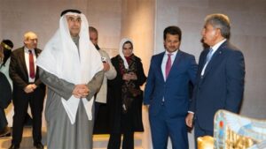 وزير السياحة والآثار يفتتح معرض الملك توت عنخ آمون بالجناح المصري في FITUR 2026