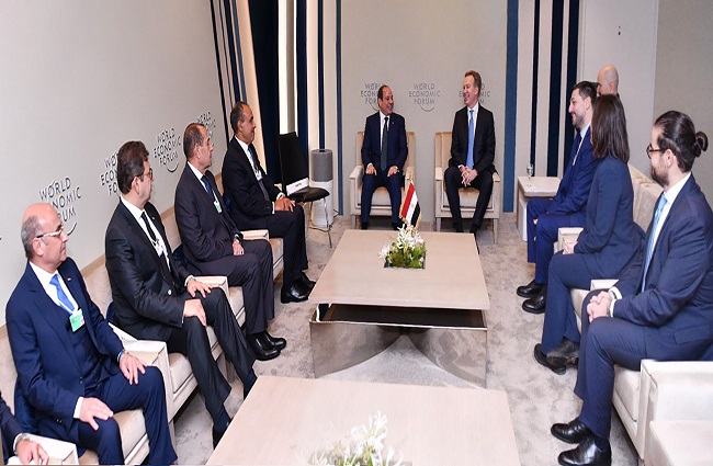 لقاء ترامب الأبرز.. نشاط الرئيس السيسي في دافوس (صور)