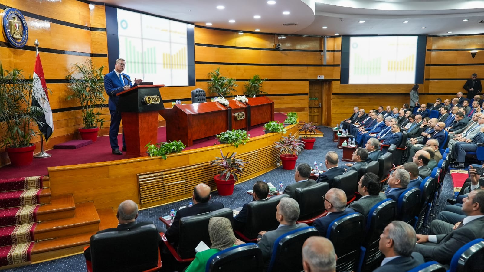 وزير البترول يستعرض خطط زيادة الإنتاج المحلي وتأمين احتياجات الغاز لصيف 2026 3 وزير البترول يستعرض خطط زيادة الإنتاج المحلي وتأمين احتياجات الغاز لصيف 2026