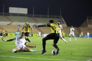 فيديو.. المقاولون العرب يزيد أوجاع الإسماعيلي بثنائية في الدوري الممتاز