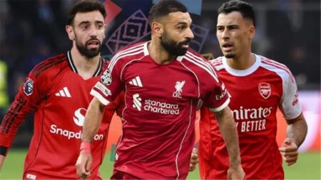 على رأسهم محمد صلاح.. الدوري السعودي يضع قائمة من 50 لاعباً لتجديد دمائه