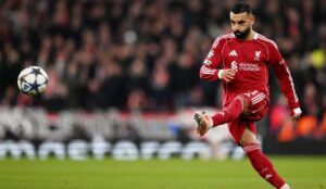 سر رفض محمد صلاح الانضمام إلى الدوري السعودي الصيف المقبل