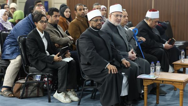 كيف يمكن للمؤسسات الدينية مخاطبة الأجيال الجديدة؟.. ندوة للأزهر بمعرض الكتاب كيف يمكن للمؤسسات الدينية مخاطبة الأجيال الجديدة؟.. ندوة للأزهر بمعرض الكتاب