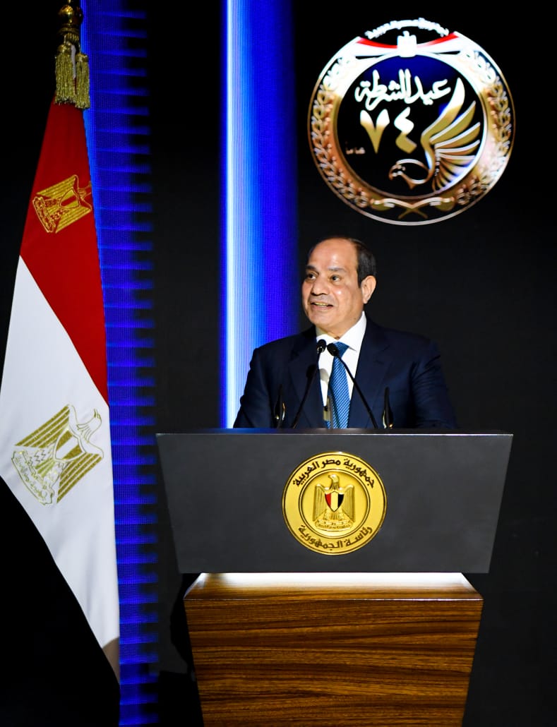 نشاط السيسي في حفل عيد الشرطة الـ74 (فيديو)