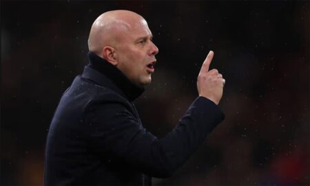 سلوت يوضح حديثه مع الحكام بعد خسارة ليفربول القاتلة أمام بورنموث.. ويبرر الهزيمة سلوت يوضح حديثه مع الحكام بعد خسارة ليفربول القاتلة أمام بورنموث.. ويبرر الهزيمة