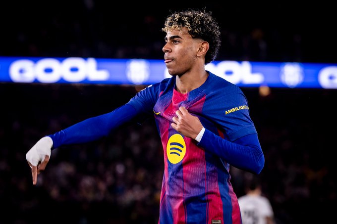 برشلونة يغرد على قمة الدوري الإسباني بعد تخطيه ريال أوفييدو 3 برشلونة يغرد على قمة الدوري الإسباني بعد تخطيه ريال أوفييدو