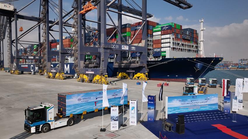 كل ما تريد معرفته عن محطة البحر الأحمر لتداول الحاويات رقم 1 بميناء السخنة (صور) 6 كل ما تريد معرفته عن محطة البحر الأحمر لتداول الحاويات رقم 1 بميناء السخنة (صور)