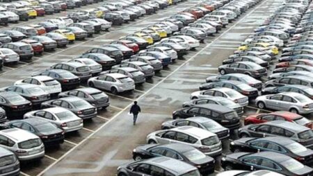 في خطوة غير مسبوقة.. الهند تقلص الحواجز الجمركية أمام السيارات الأوروبية بنسبة تصل إلى 30% في خطوة غير مسبوقة.. الهند تقلص الحواجز الجمركية أمام السيارات الأوروبية بنسبة تصل إلى 30%