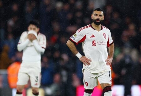 محمد صلاح يكرر رقمًا سلبيًا في تاريخ ليفربول.. وشبح نهاية صاحبه يهدد مصيره