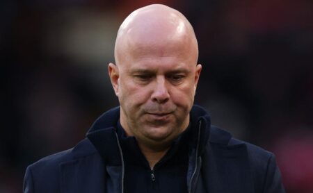 ضربة جديدة لـ سلوت.. لاعب ليفربول يغيب شهرين للإصابة