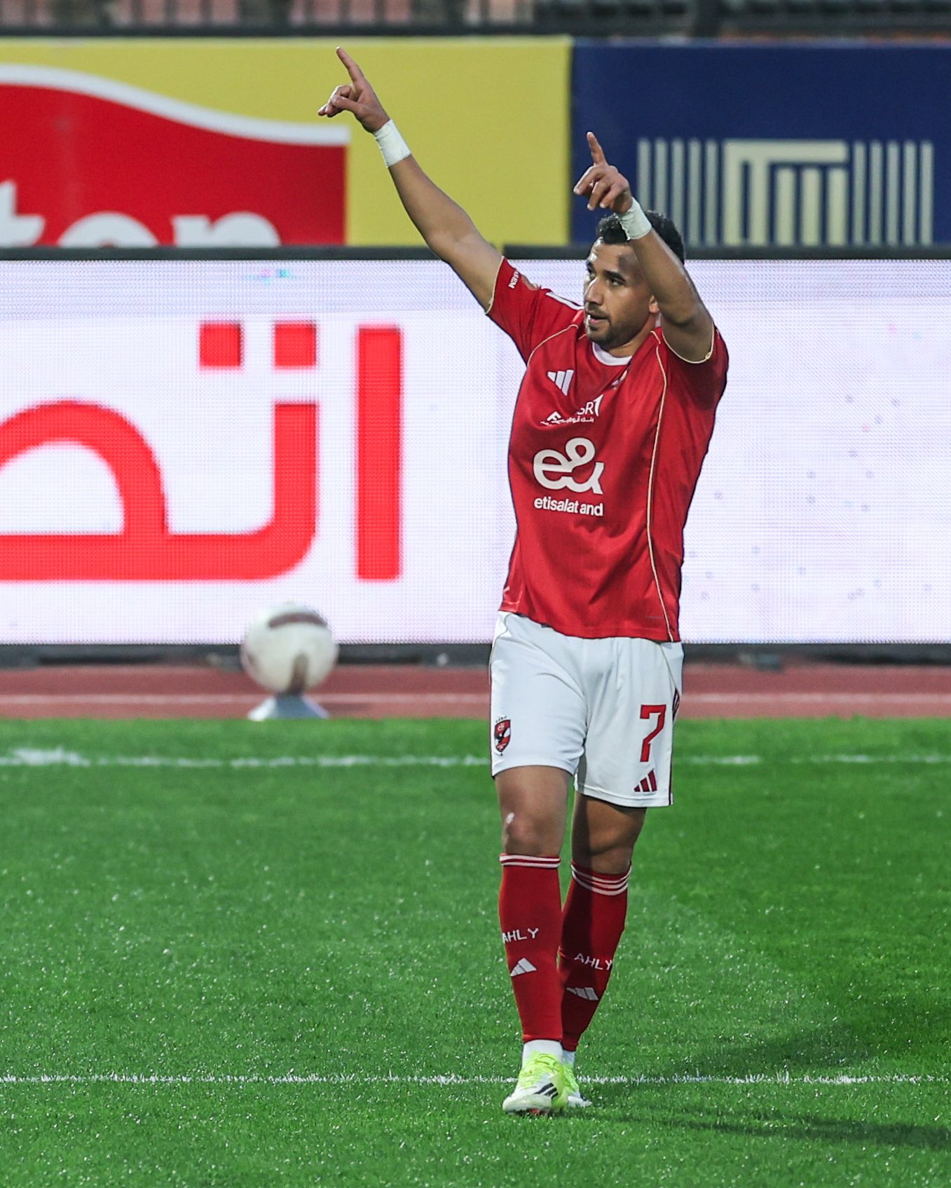 الأهلي يفوز على وادي دجلة بثلاثية في الدوري