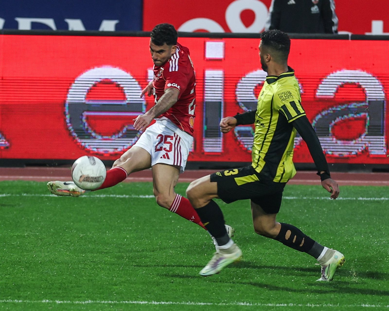 الأهلي يفوز على وادي دجلة بثلاثية في الدوري