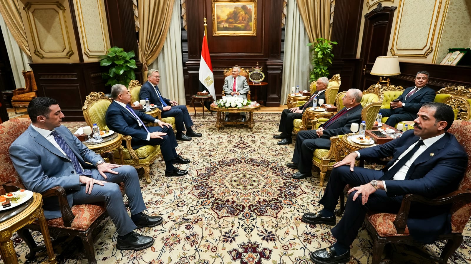 وزير البترول يهنئ رئيس الشيوخ ويؤكد تعزيز التعاون التشريعي لدعم الاستثمار بقطاع الطاقة 3 وزير البترول يهنئ رئيس الشيوخ ويؤكد تعزيز التعاون التشريعي لدعم الاستثمار بقطاع الطاقة