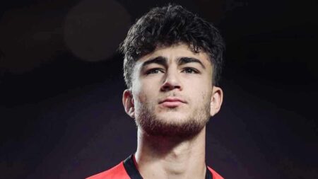 خاص | والد عودة الفاخوري يوضح وجهته الأقرب بين الدوري المصري وأوروبا