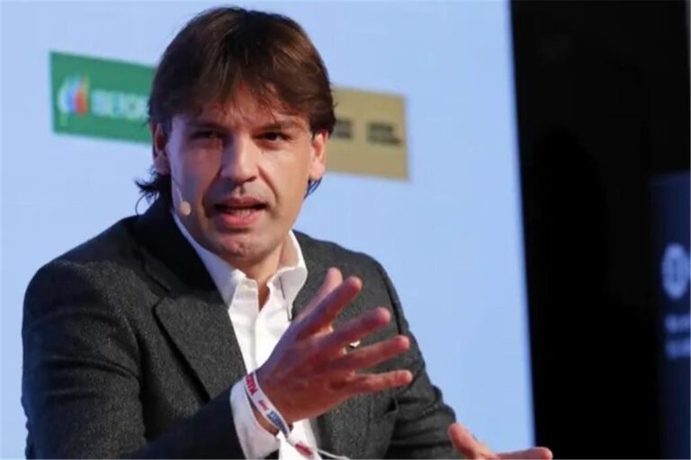 مورينتس يوجه نصيحة لـ أربيلوا.. ويتحدث عن قوة لاعبي ريال مدريد في غرفة الملابس مورينتس يوجه نصيحة لـ أربيلوا.. ويتحدث عن قوة لاعبي ريال مدريد في غرفة الملابس