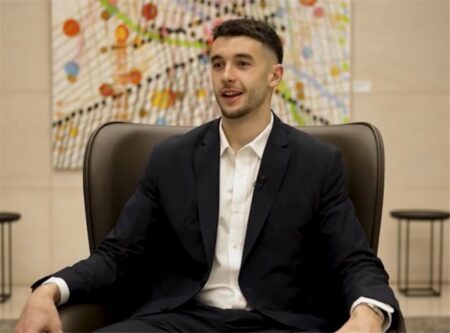 خوان جارسيا يكشف عن أكثر شيء تفاجأ به في برشلونة.. وأفضل مباراة