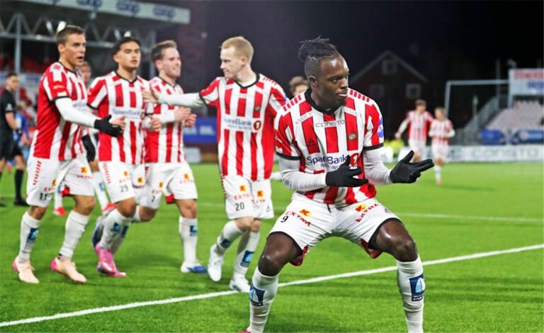 خاص | مدرب أنجولا السابق يكشف سر عدم انضمام كامويش صفقة الأهلي الجديدة لمنتخب بلاده خاص | مدرب أنجولا السابق يكشف سر عدم انضمام كامويش صفقة الأهلي الجديدة لمنتخب بلاده